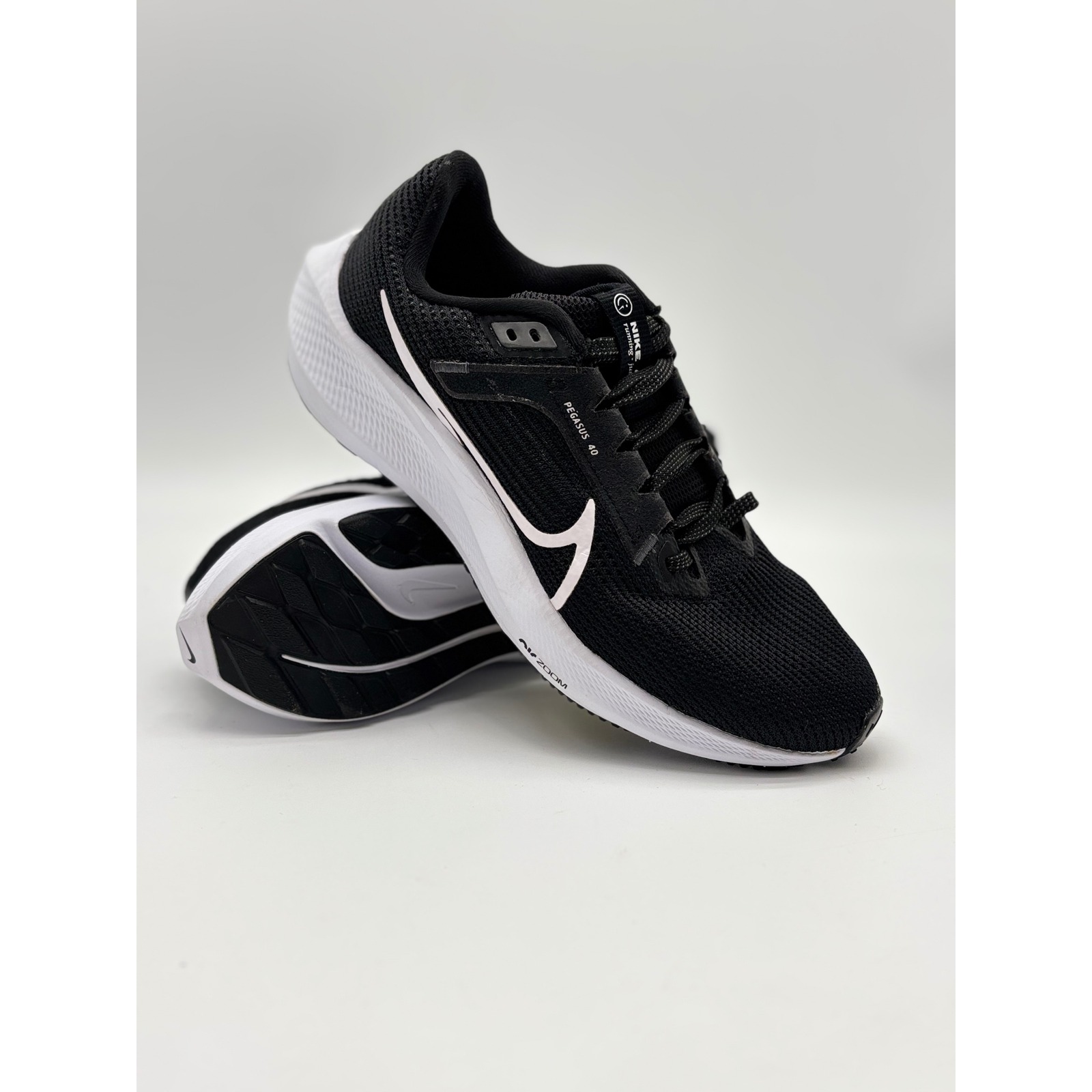 Nike Air Zoom Pegasus 40 Black White Running Shoes Dv3854-001 Womens 7.5